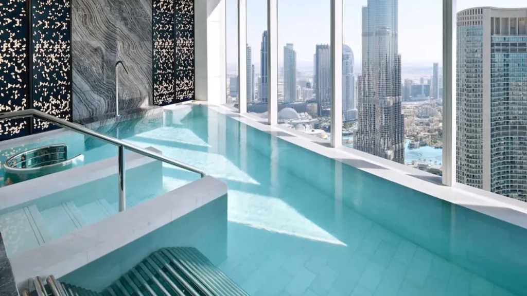 sky views Dubai
